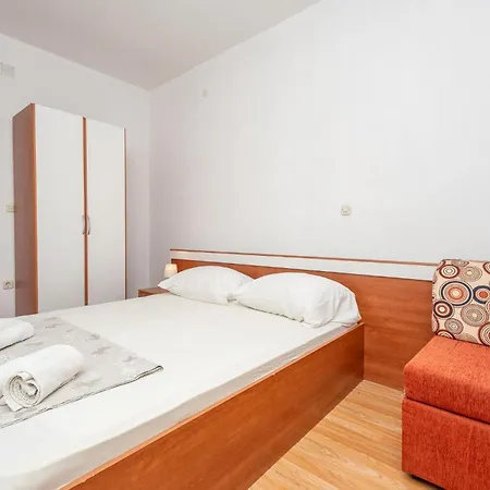 2 Bedroom Lovely In *