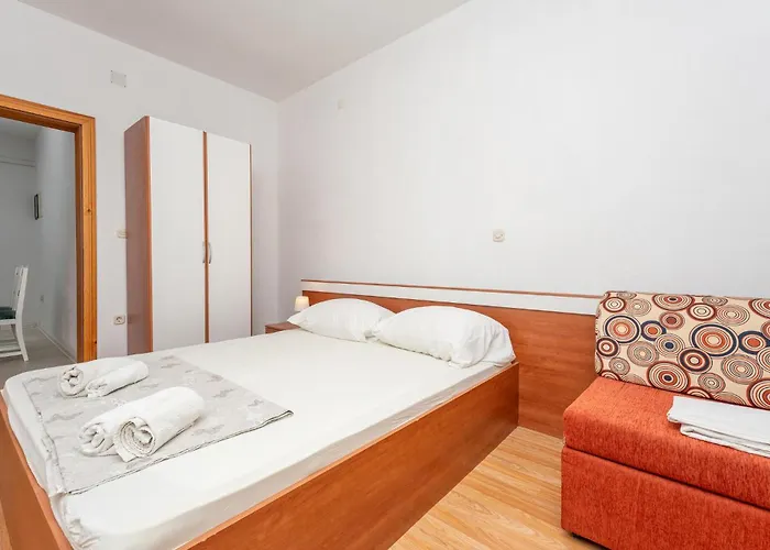 2 Bedroom Lovely In *